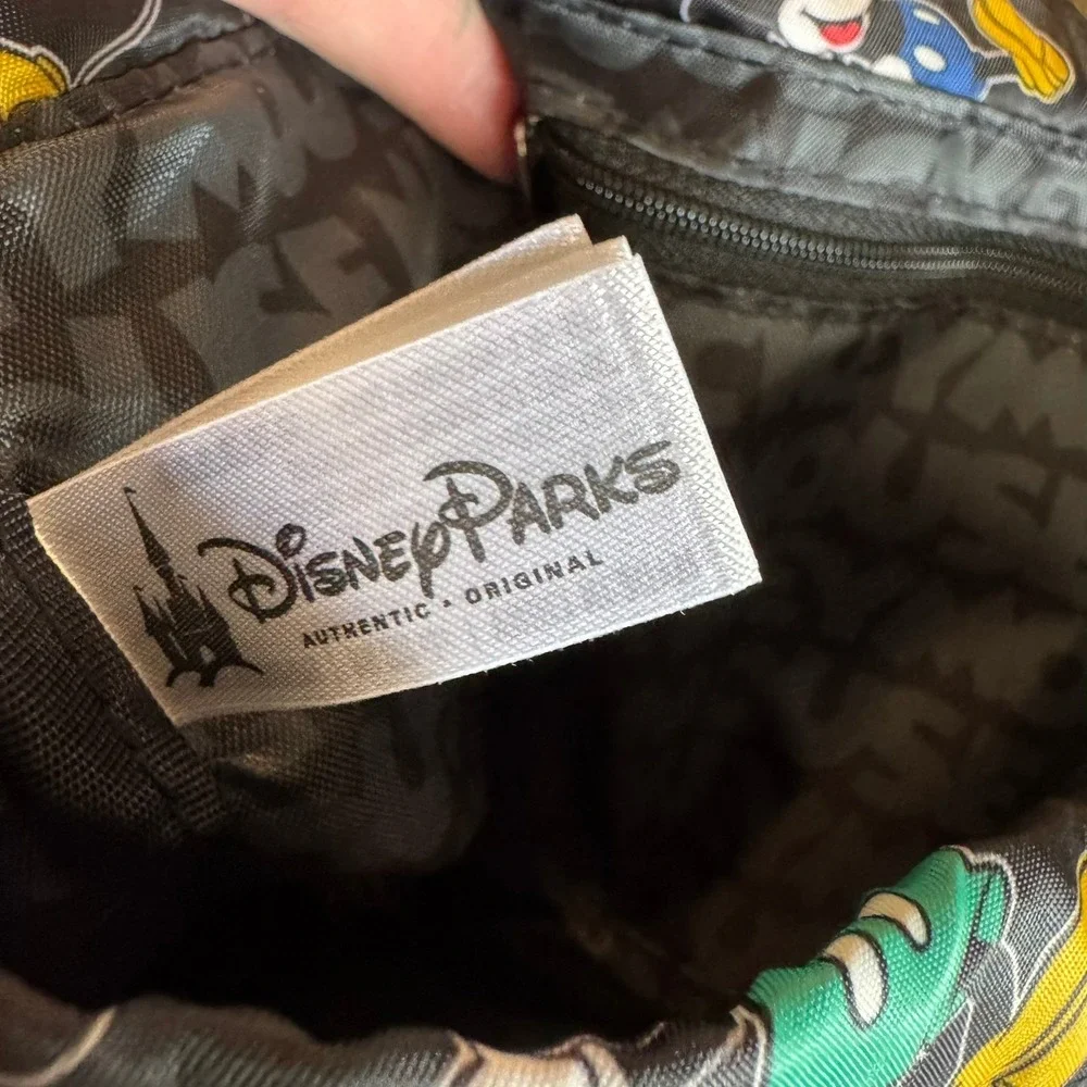 Disney‎ World Mickey Mouse Drawstring Backpack Black Lightweight Bag